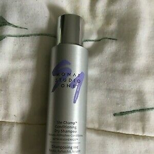 Monat dry shampoo